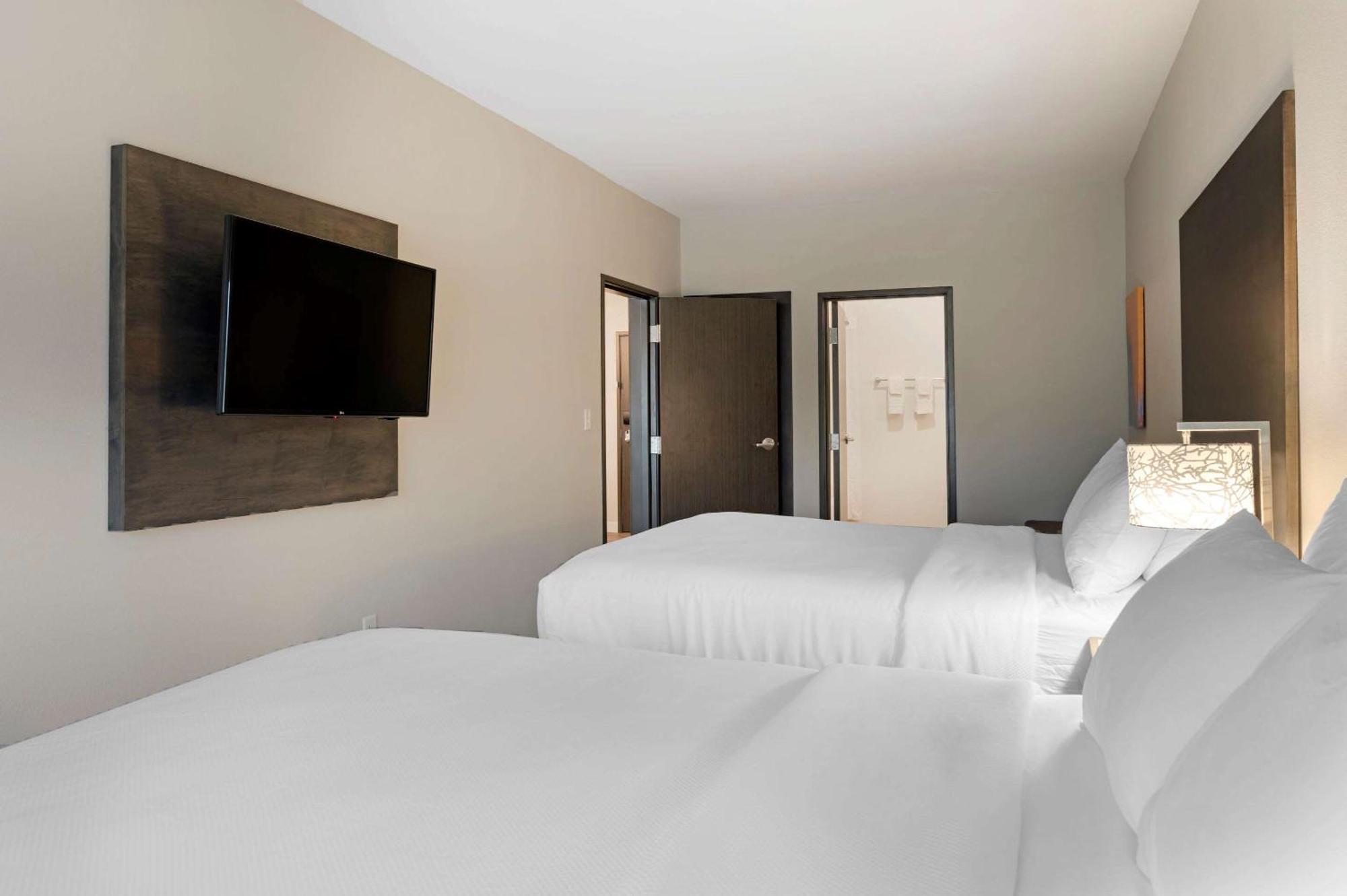 Mainstay Suites Cincinnati University - Uptown Eksteriør billede