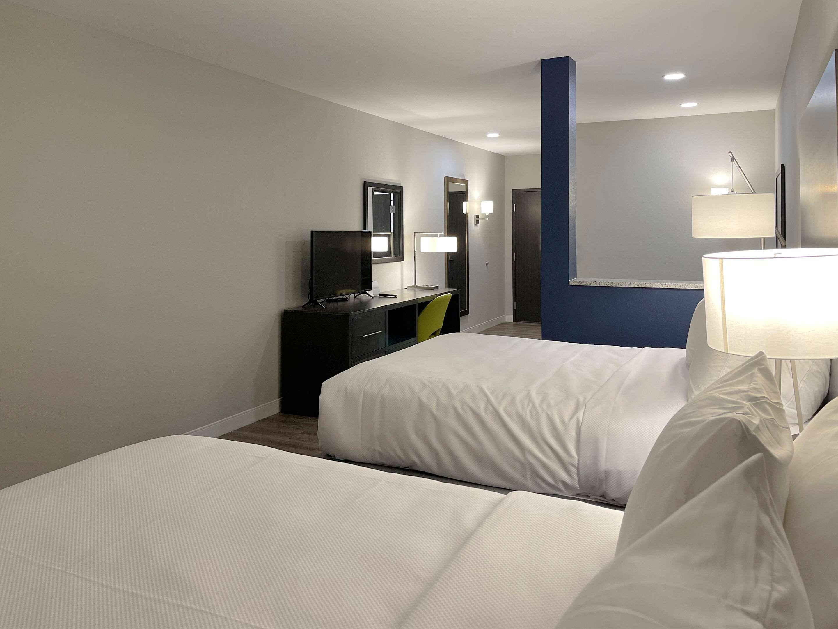 Mainstay Suites Cincinnati University - Uptown Eksteriør billede